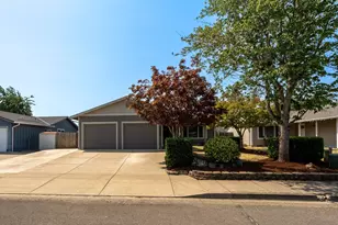2700 S 10th St, Lebanon, OR 97355 - Photo 1