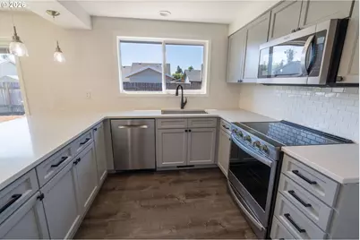 2700 S 10th St, Lebanon, OR 97355 - Photo 13