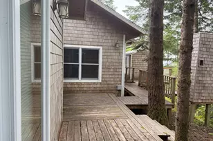 700 Quattomah Ln, Port Orford, OR 97465 - Photo 11