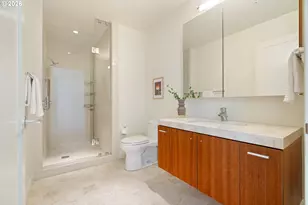 841 S Gaines St, Portland, OR 97239 - Photo 33
