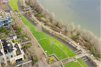 841 S Gaines St #1606, Portland, OR 97239 - Photo 9