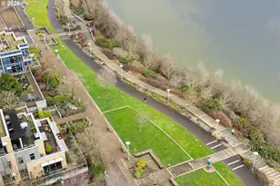 841 S Gaines St, Portland, OR 97239 - Photo 9