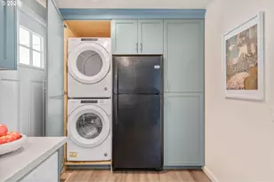 6025 SE Knight St, Portland, OR 97206 - Photo 13