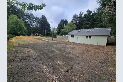 90689 Libby Ln, Coos Bay, OR 97420 - Photo 5