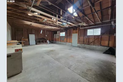 90689 Libby Ln, Coos Bay, OR 97420 - Photo 9