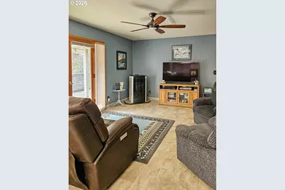 1068 Rice Creek Rd, Winston, OR 97496 - Photo 9