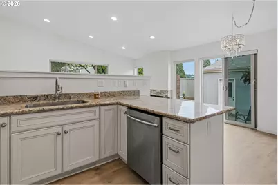 1397 Bonniebrae Dr, Lake Oswego, OR 97034 - Photo 13