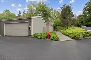 1397 Bonniebrae Dr, Lake Oswego, OR 97034 - Photo 37