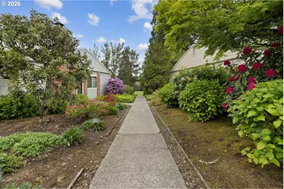 1397 Bonniebrae Dr, Lake Oswego, OR 97034 - Photo 3