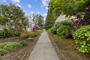 1397 Bonniebrae Dr, Lake Oswego, OR 97034 - Photo 3