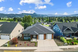 1447 Elm Ave, Cottage Grove, OR 97424 - Photo 5
