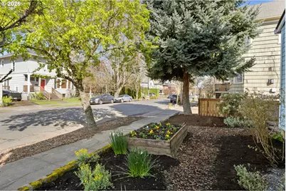 1703 SE Clinton St, Portland, OR 97202 - Photo 29