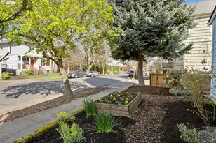 1703 SE Clinton St, Portland, OR 97202 - Photo 29