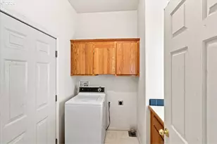 26221 Old Holley Rd, Sweet Home, OR 97386 - Photo 19
