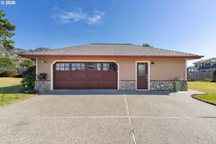 98686 Fox Dr, Brookings, OR 97415 - Photo 41