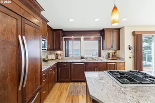 98686 Fox Dr, Brookings, OR 97415 - Photo 15
