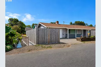 1631 NW 33rd St, Lincoln City, OR 97367 - Photo 3