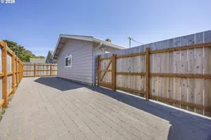 1631 NW 33rd St, Lincoln City, OR 97367 - Photo 35