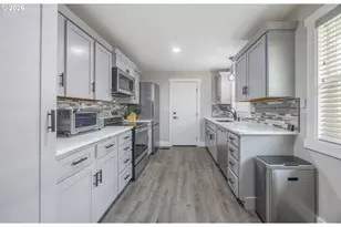 1631 NW 33rd St, Lincoln City, OR 97367 - Photo 19