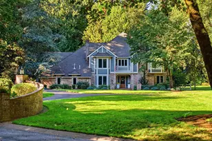 625 Victoria Pl, West Linn, OR 97068 - Photo 1