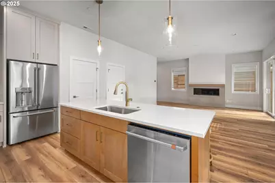 7733 SW 42nd Ave, Portland, OR 97219 - Photo 11