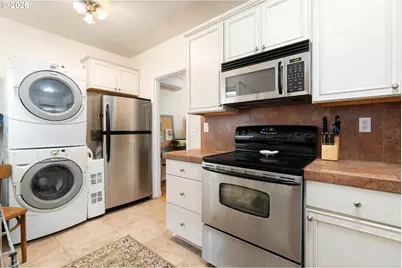 130 SE 31st Ave #2, Portland, OR 97214 - Photo 13