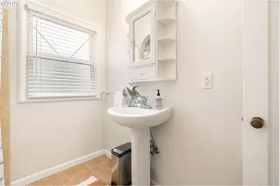 130 SE 31st Ave #2, Portland, OR 97214 - Photo 21