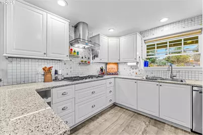 10410 SW Serene Pl, Wilsonville, OR 97070 - Photo 13