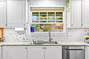 10410 SW Serene Pl, Wilsonville, OR 97070 - Photo 11