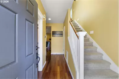 328 N Oak Leaf St, Newberg, OR 97132 - Photo 5