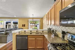 328 N Oak Leaf St, Newberg, OR 97132 - Photo 11