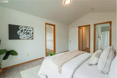 7870 SE Springwater Dr, Portland, OR 97206 - Photo 25