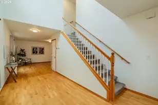 7870 SE Springwater Dr, Portland, OR 97206 - Photo 5