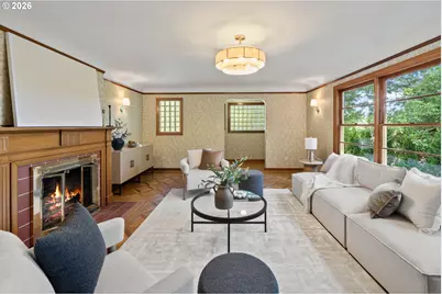 4575 SW Dogwood Ln, Portland, OR 97225 - Photo 9