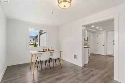 406 E Jones St, Yacolt, WA 98675 - Photo 9