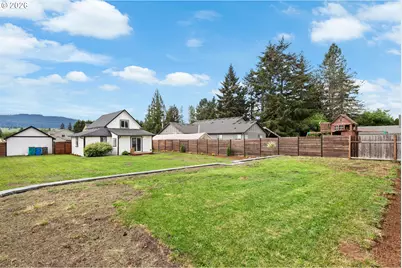 406 E Jones St, Yacolt, WA 98675 - Photo 31