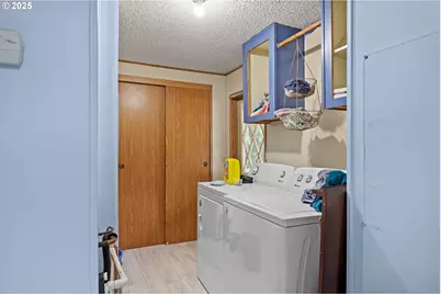 1050 N Cedar Point Rd #B06, Coquille, OR 97423 - Photo 23