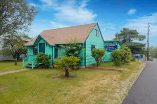 1549 NW Grove St NW, Newport, OR 97365 - Photo 3