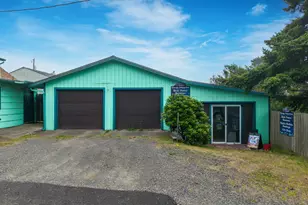 1549 NW Grove St NW, Newport, OR 97365 - Photo 3