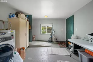 1549 NW Grove St NW, Newport, OR 97365 - Photo 27