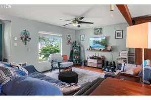 1549 NW Grove St NW, Newport, OR 97365 - Photo 15