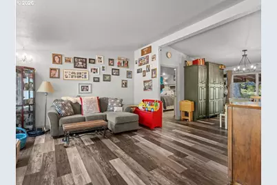 147 Carlon Loop Rd, Longview, WA 98632 - Photo 9