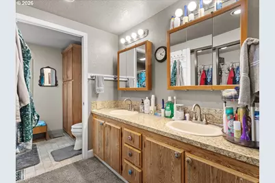 147 Carlon Loop Rd, Longview, WA 98632 - Photo 19