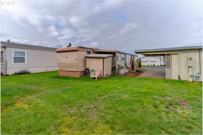 5422 Portland Rd NE #10, Salem, OR 97305 - Photo 23