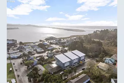 920 SW 48th St, Lincoln City, OR 97367 - Photo 17