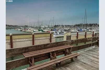 1000 SE Bay Blvd #140, Newport, OR 97365 - Photo 33