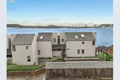 1000 SE Bay Blvd #140, Newport, OR 97365 - Photo 11
