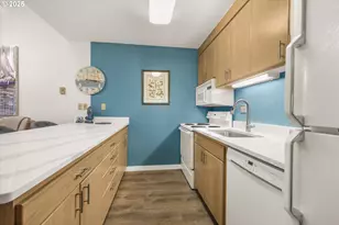 1000 SE Bay Blvd, Newport, OR 97365 - Photo 21