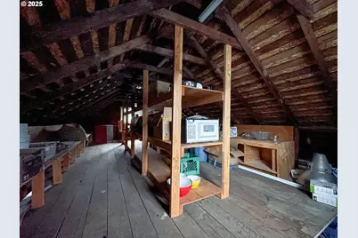 807 Garibaldi Ave, Garibaldi, OR 97118 - Photo 23