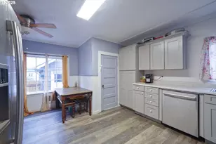 807 Garibaldi Ave, Garibaldi, OR 97118 - Photo 13